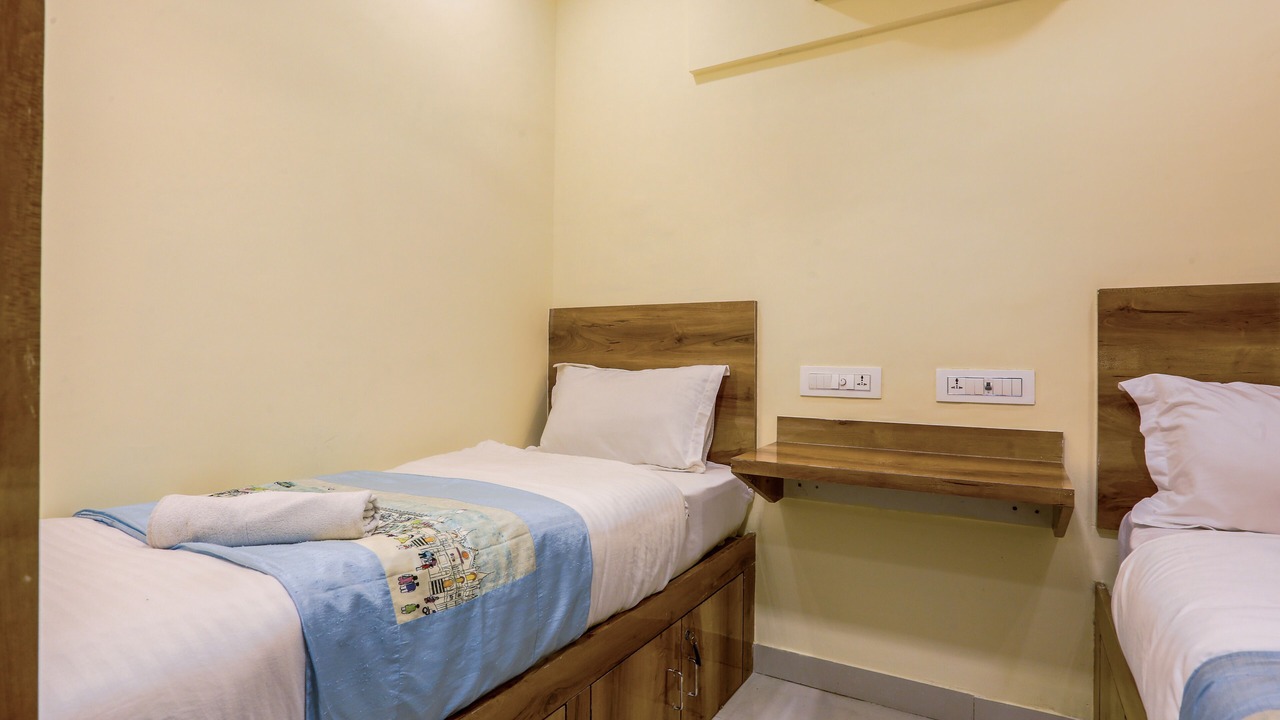 Photo of Bedroom in Bandra East