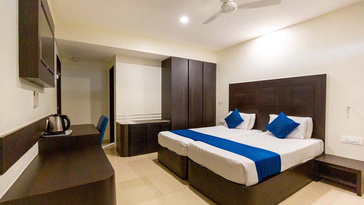 Photo of Bedroom in Juhu