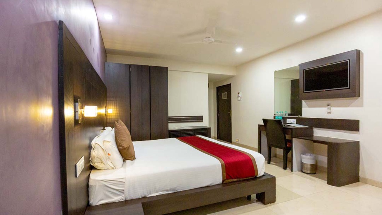 Photo of Bedroom in Juhu