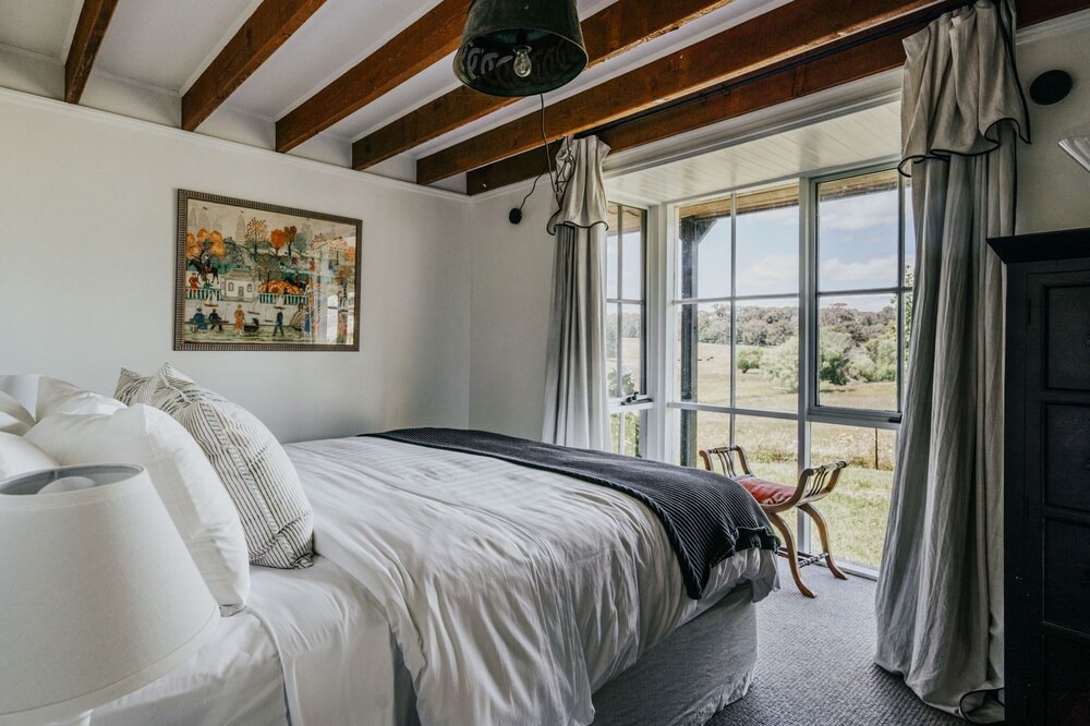 Photo of Bedroom in Pipers Creek