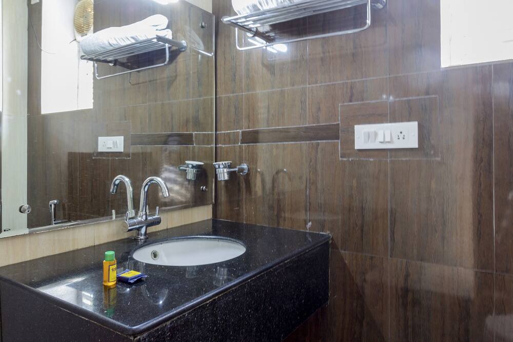 Photo of Bathroom in Sheshadripuram