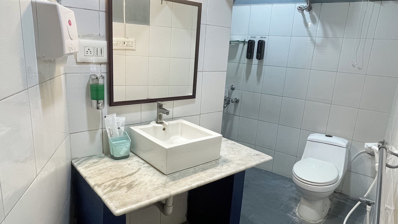 Photo of Bathroom in White Town