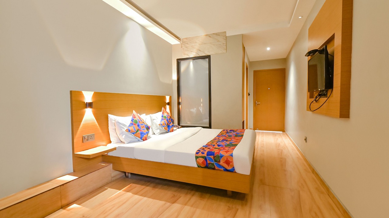 Photo of Bedroom in Sualkuchi