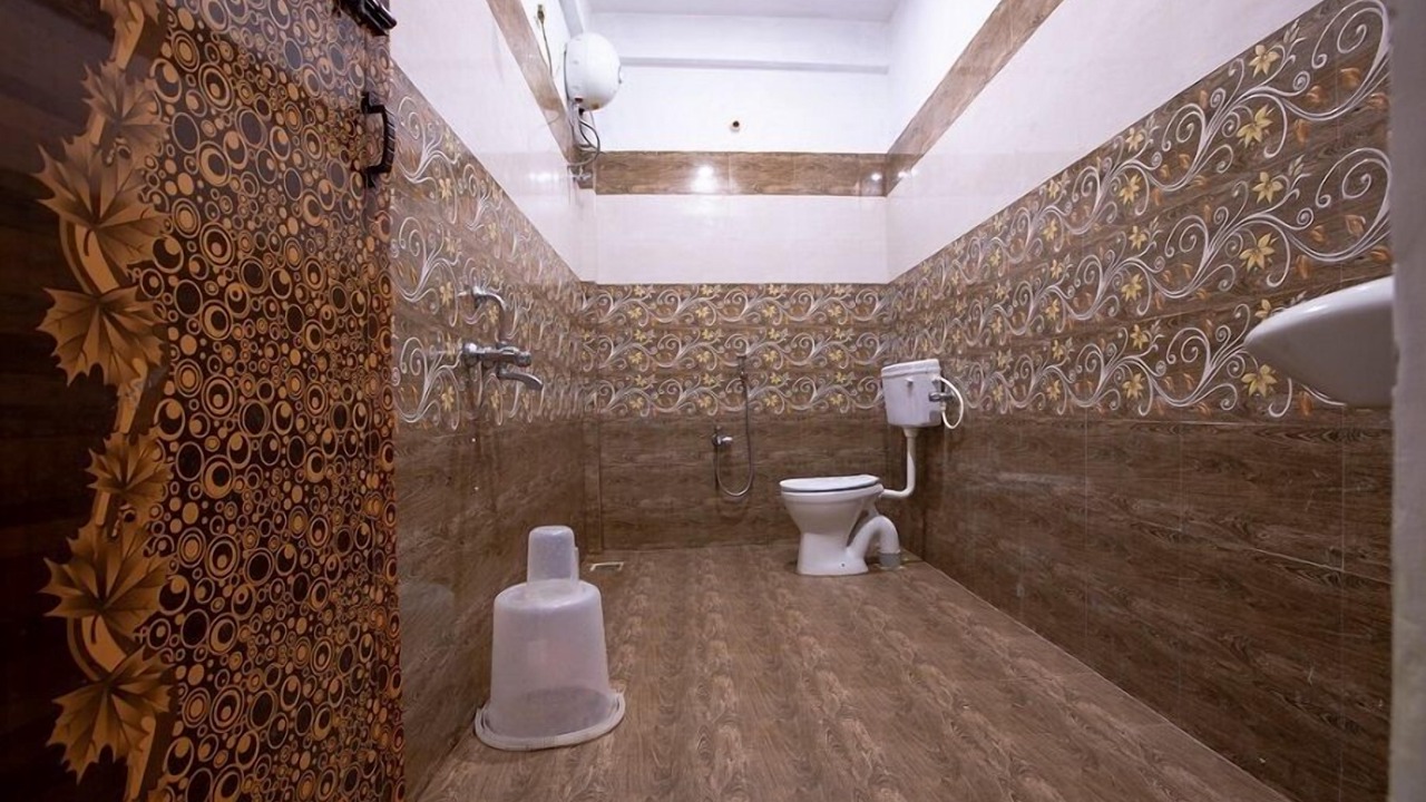 Photo of Bathroom in Kuilapalayam