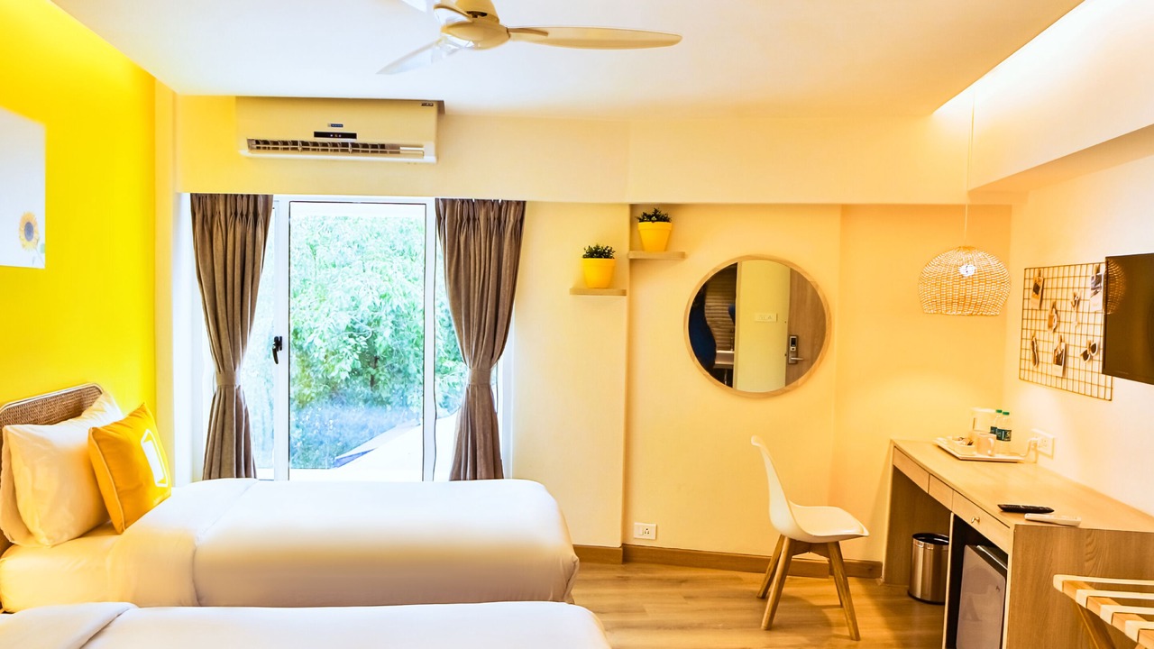 Photo of Bedroom in Juhu