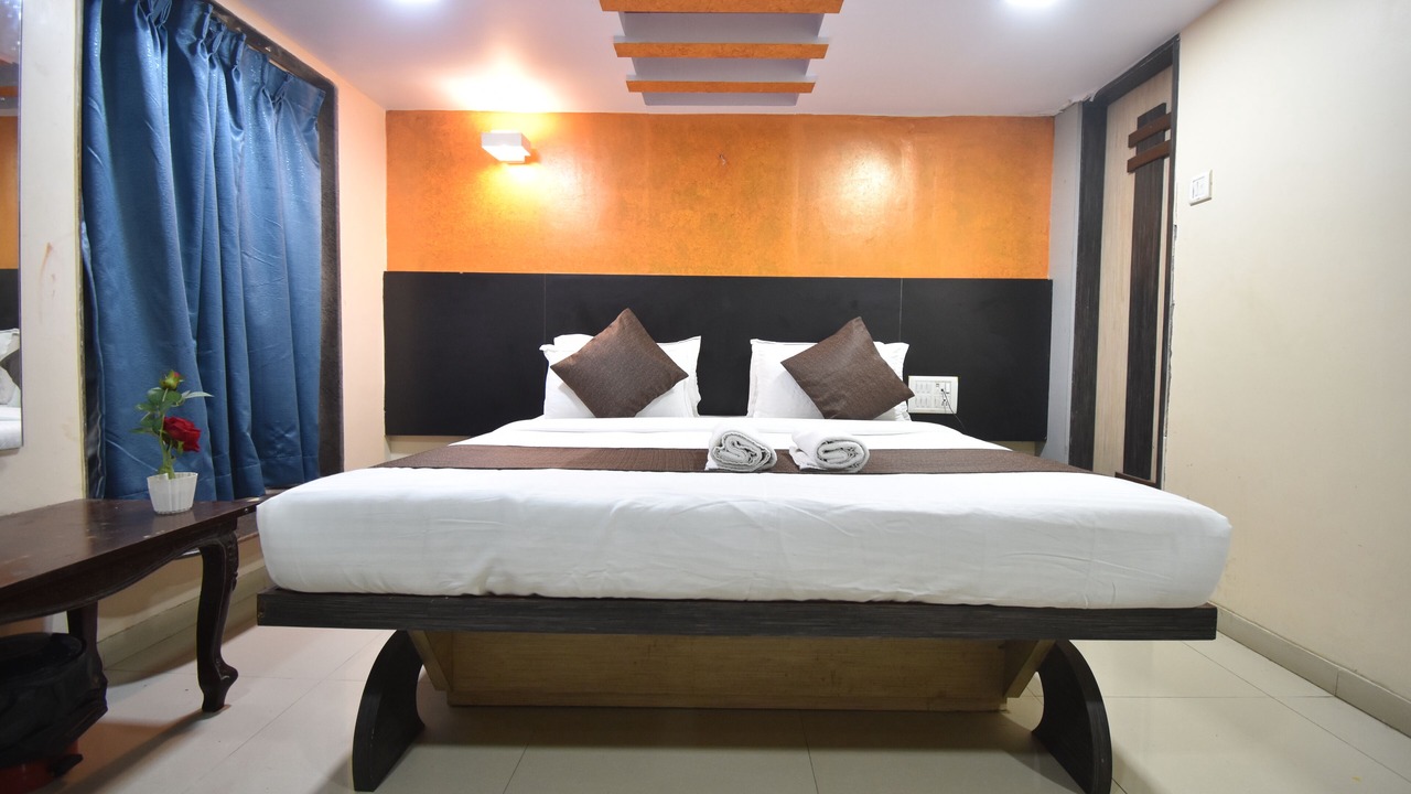 Photo of Bedroom in Bandra East