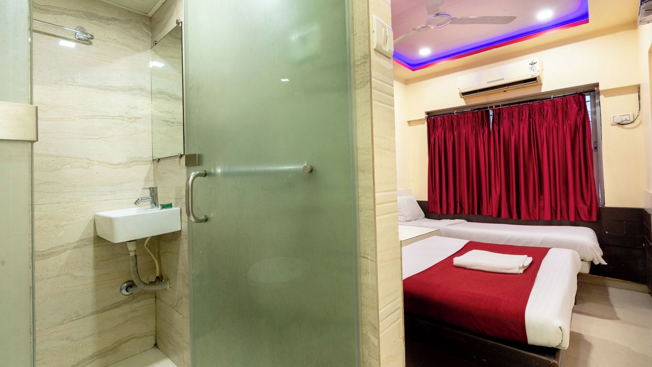 Photo of Bedroom in Bandra East