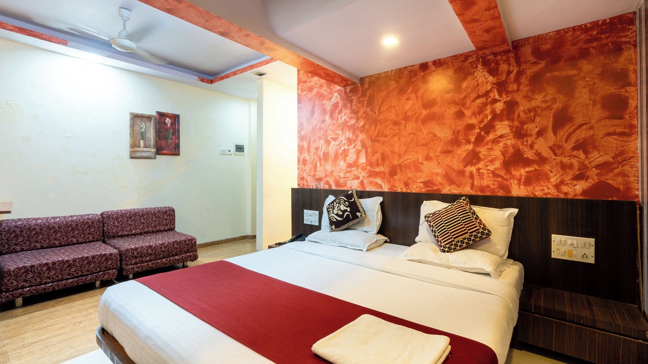 Photo of Bedroom in Bandra East