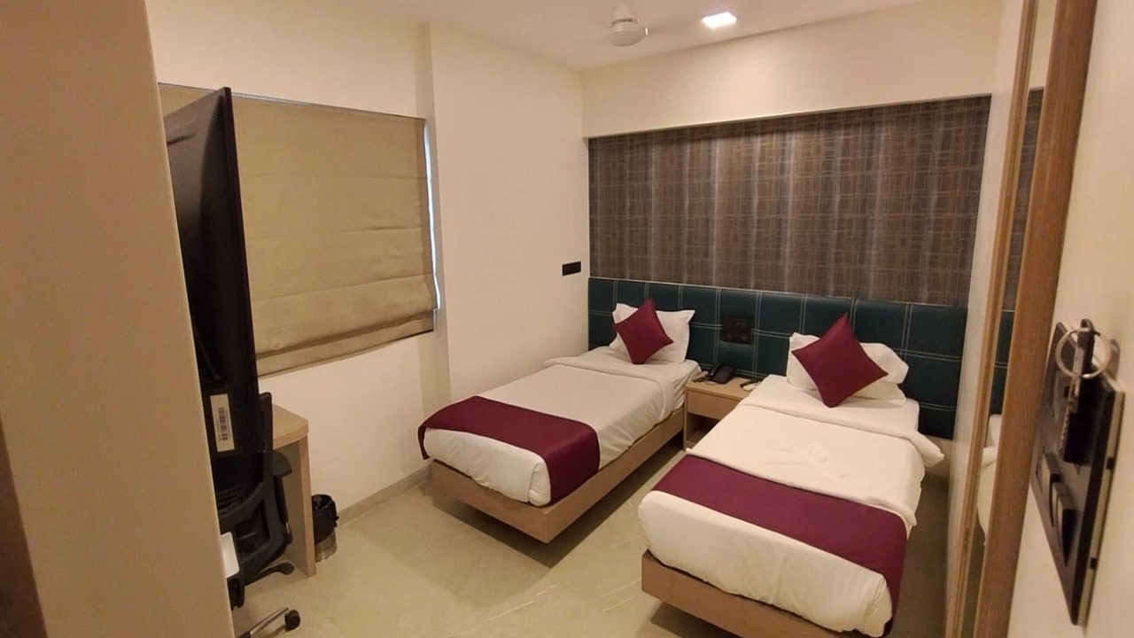 Photo of Bedroom in Jogeshwari West