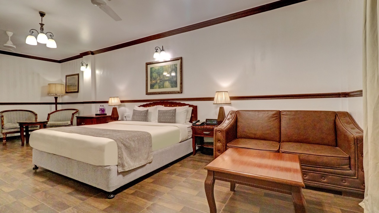 Photo of Bedroom in Mahabaleshwar