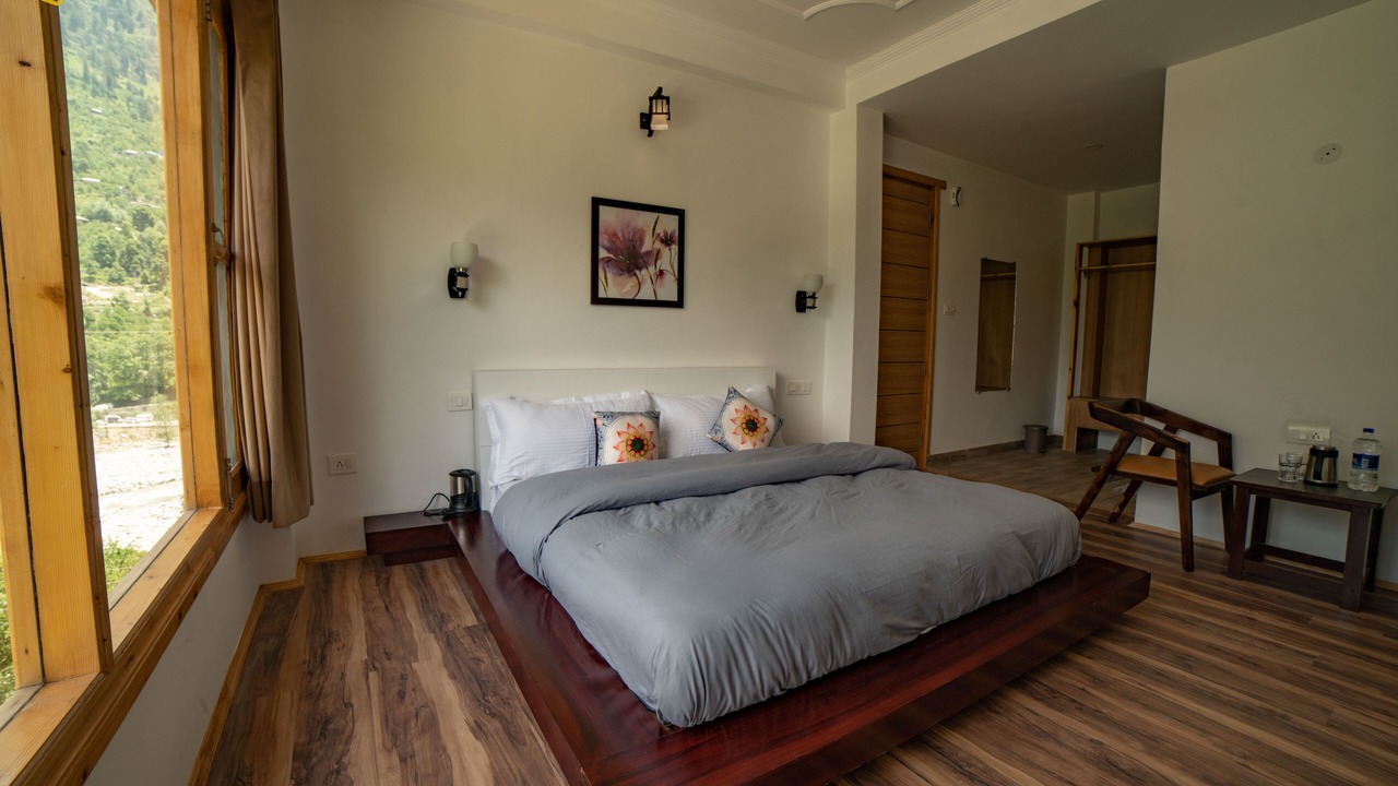 Photo of Bedroom in New Manali