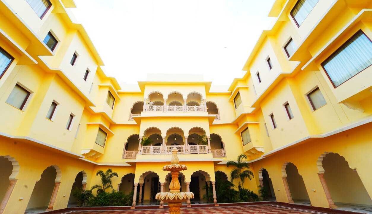 Photo of Outdoor in Amer