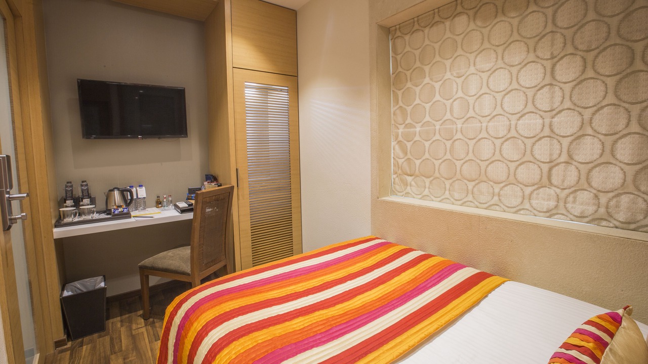 Photo of Bedroom in Juhu