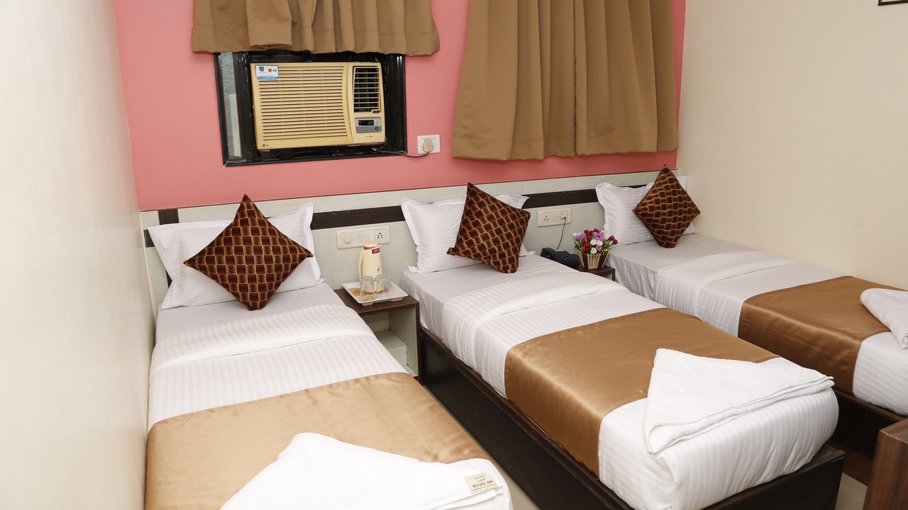 Photo of Bedroom in Jogeshwari West