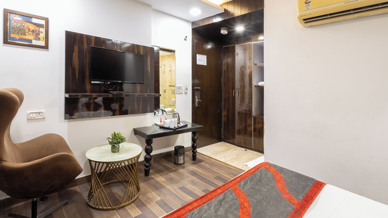 Photo of Bedroom in Karol Bagh