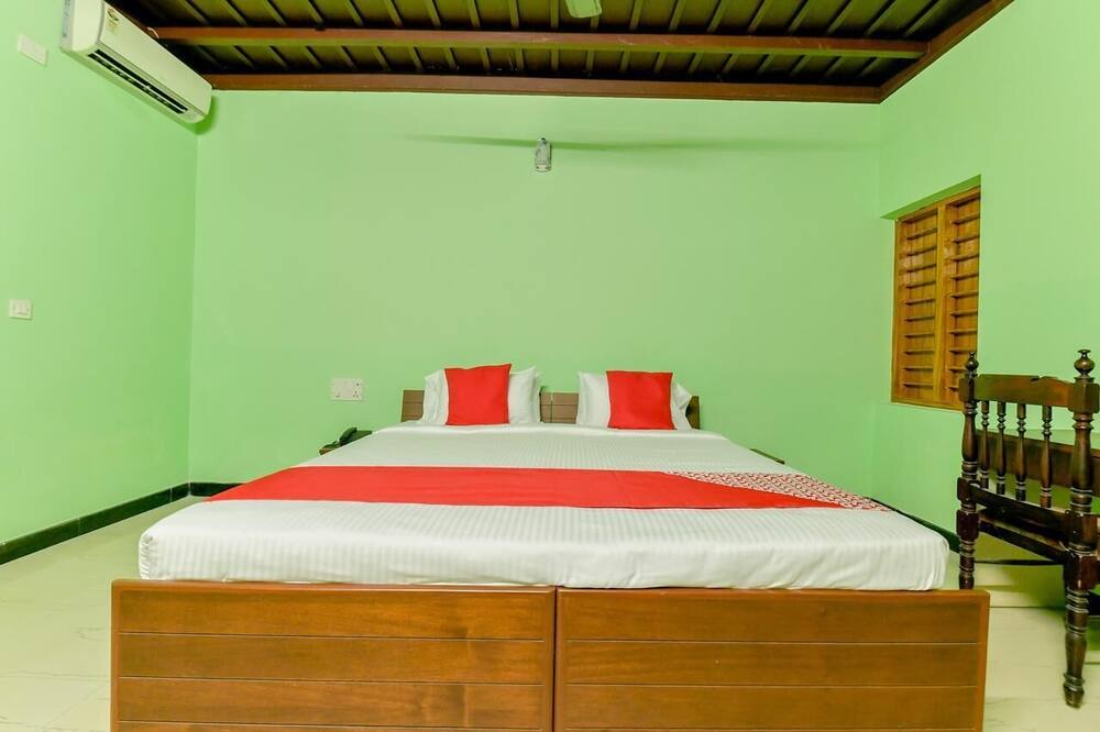 Photo of Bedroom in Alappuzha