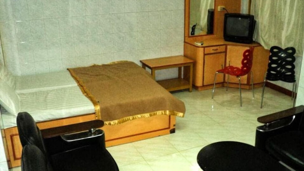 Photo of Bedroom in Triplicane
