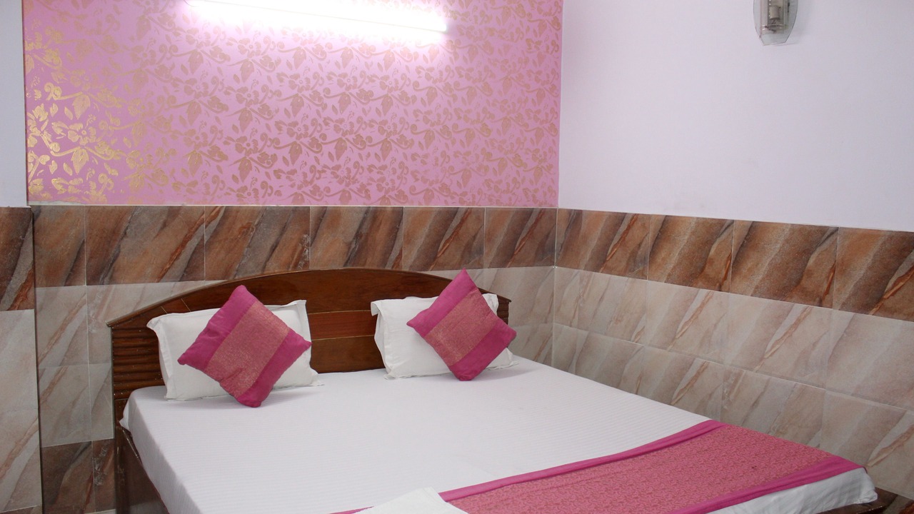 Photo of Bedroom in Jangpura