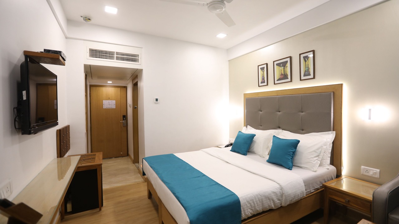 Photo of Bedroom in Juhu