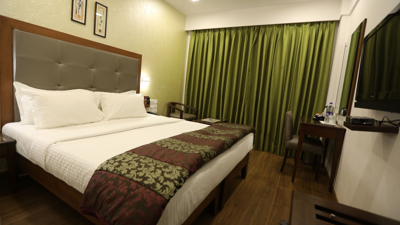 Photo of Bedroom in Juhu