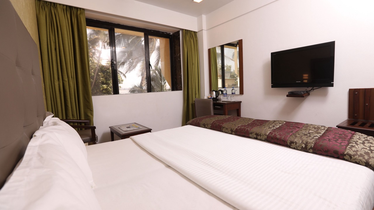 Photo of Bedroom in Juhu