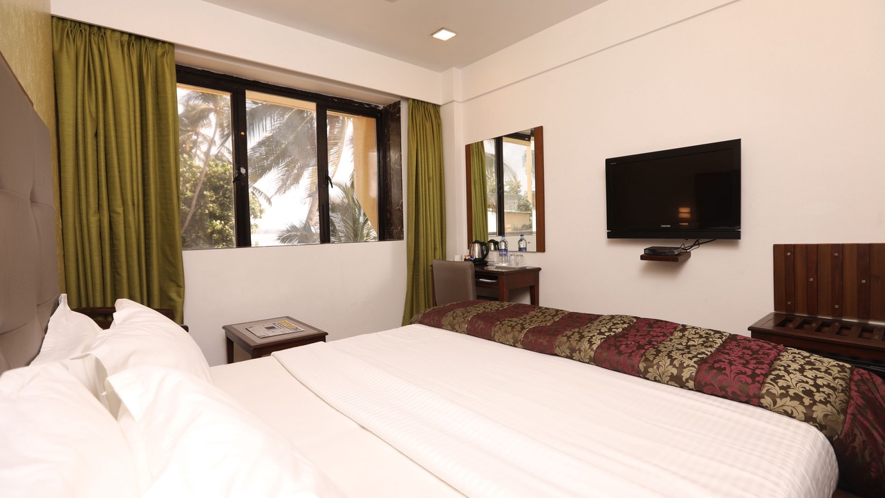 Photo of Bedroom in Juhu