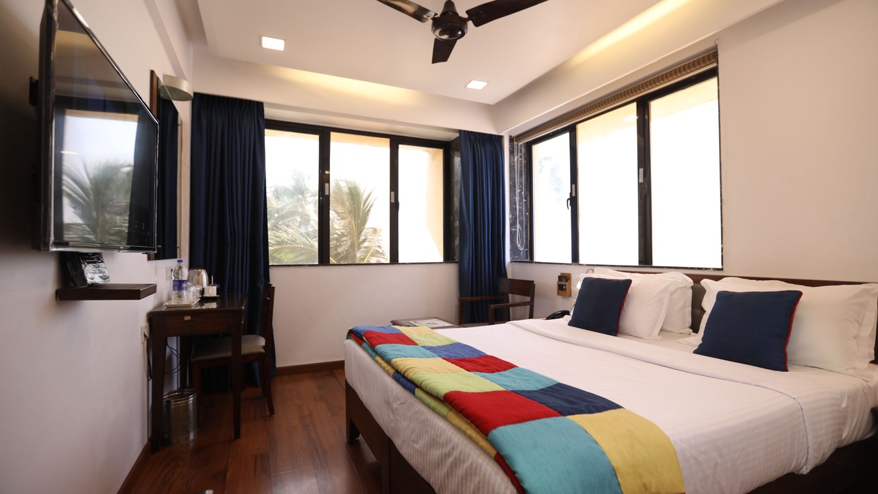 Photo of Bedroom in Juhu