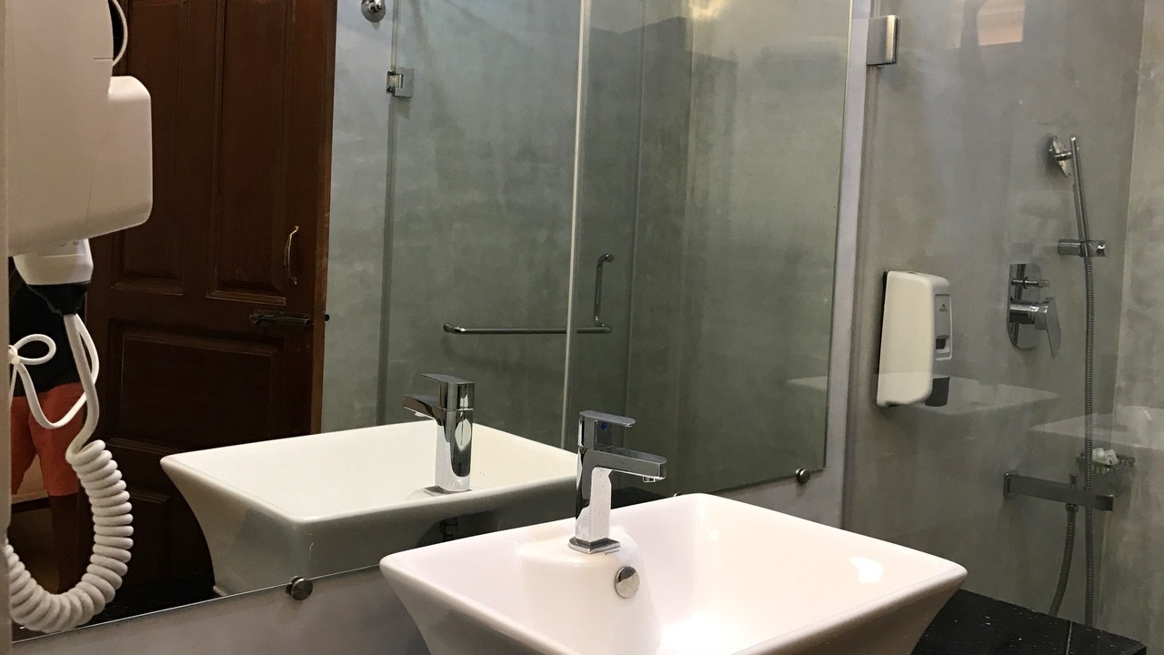Photo of Bathroom in White Town