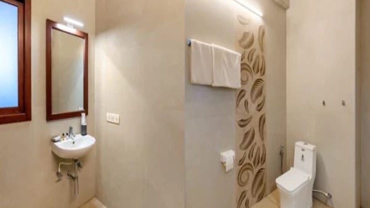 Photo of Bathroom in Kuilapalayam