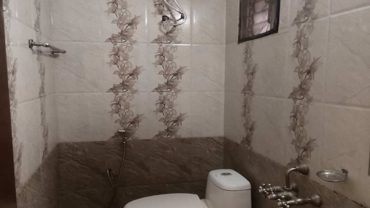 Photo of Bathroom in Poonamallee