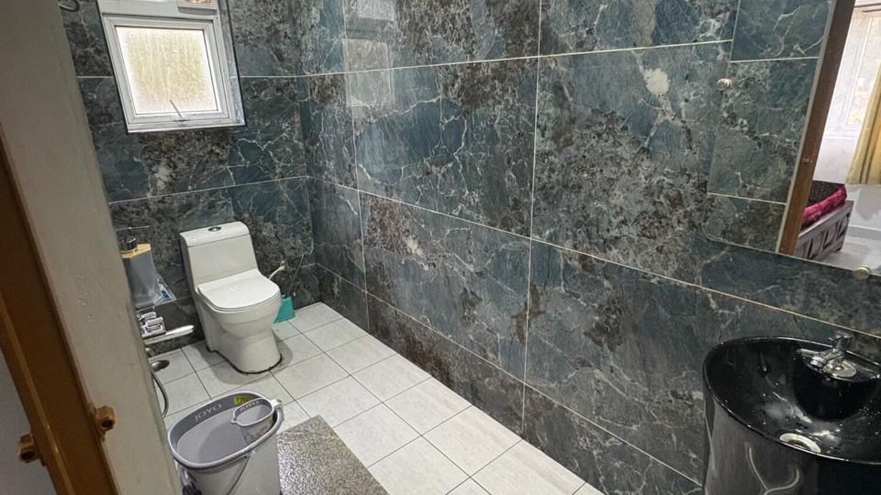 Photo of Bathroom in Ooty