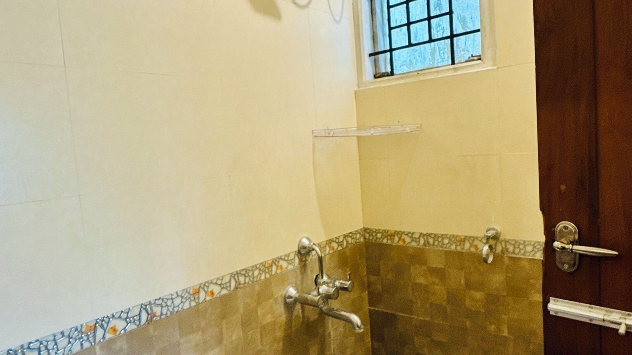 Photo of Bathroom in Tiruvannamalai