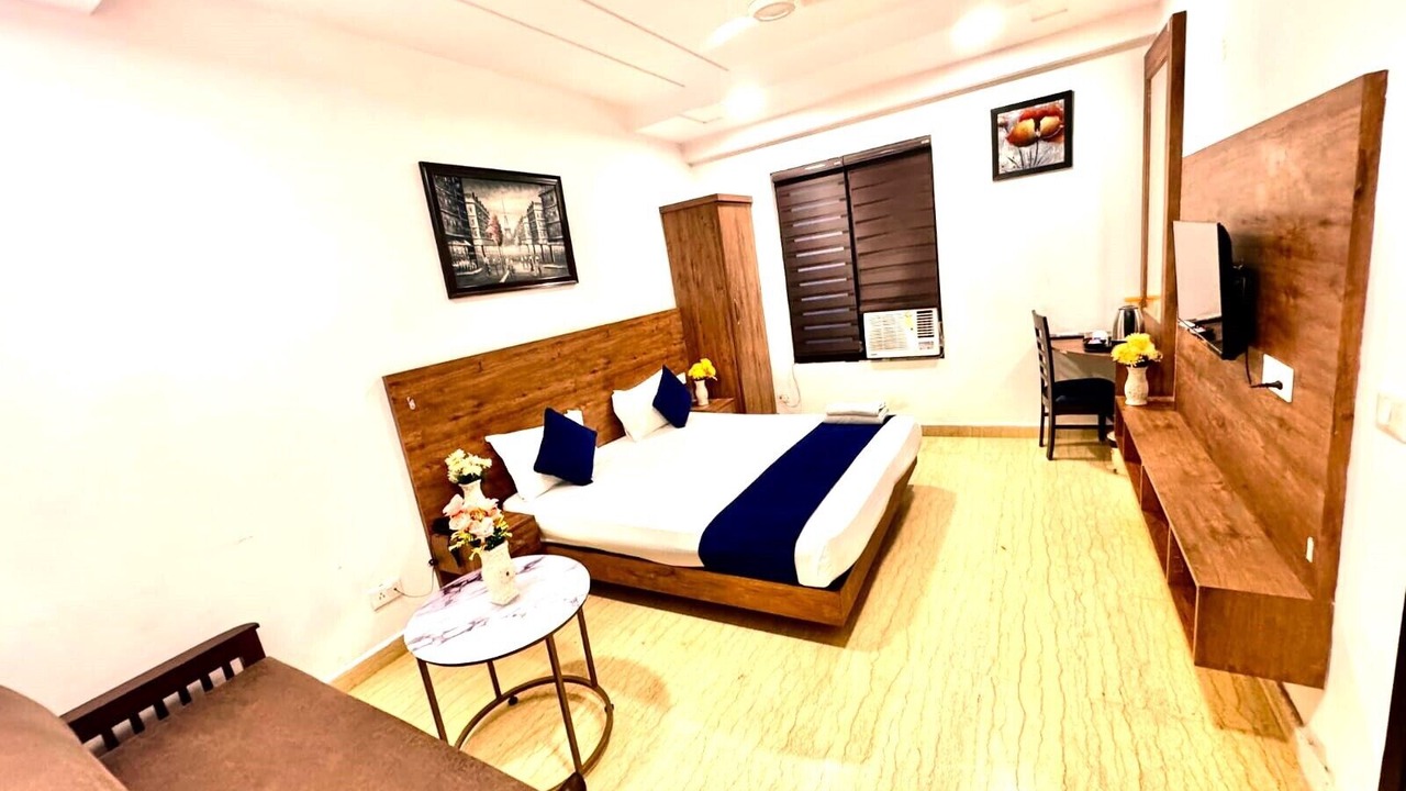 Photo of Bedroom in Badarpur