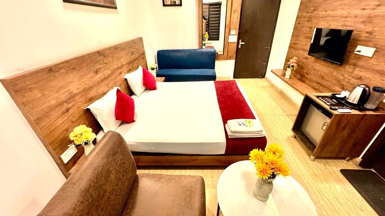 Photo of Bedroom in Badarpur