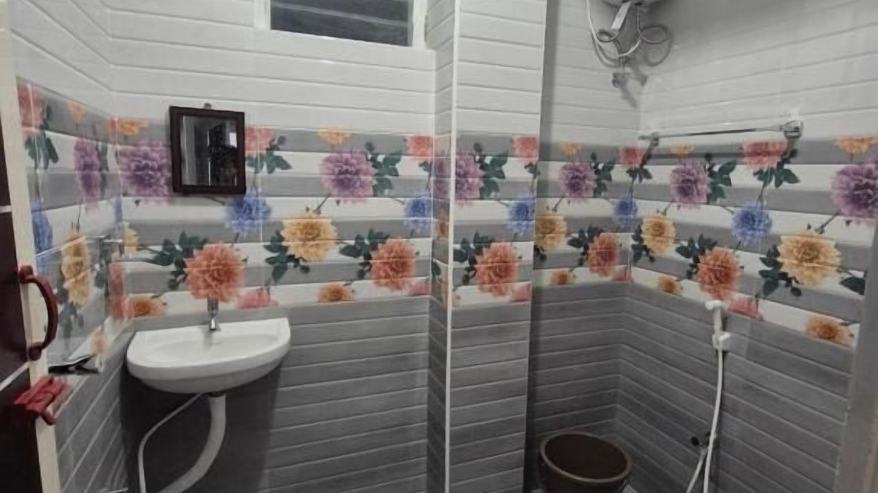 Photo of Bathroom in Tiruchirappalli