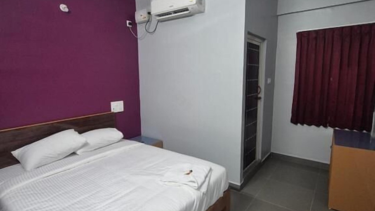Photo of Bedroom in Tiruchirappalli