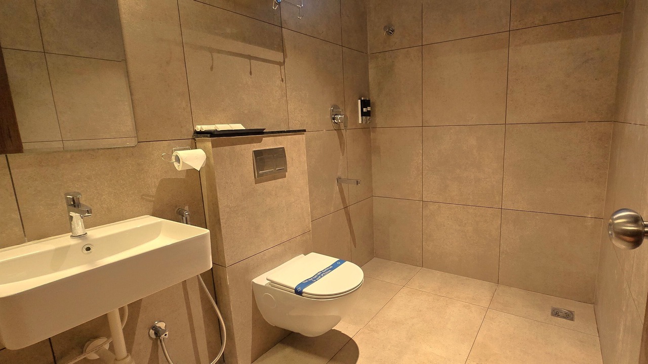 Photo of Bathroom in Periamet