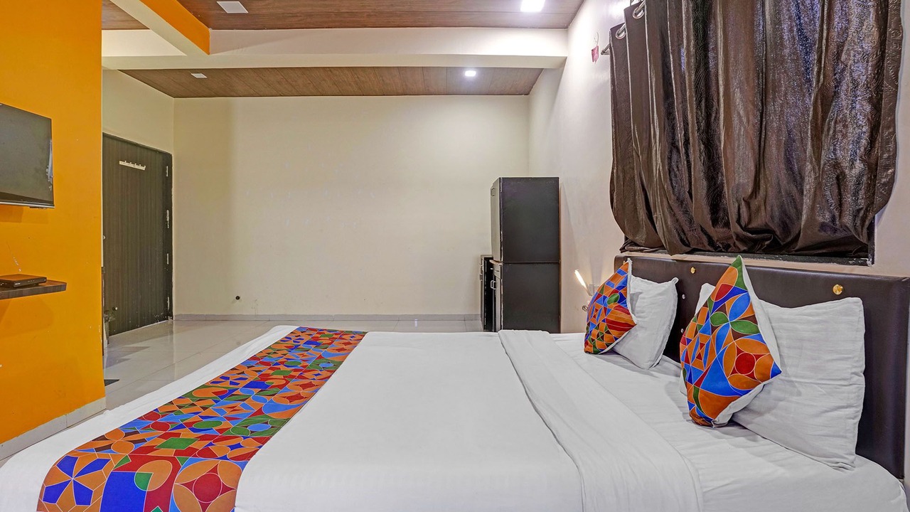 Photo of Bedroom in Mahabaleshwar