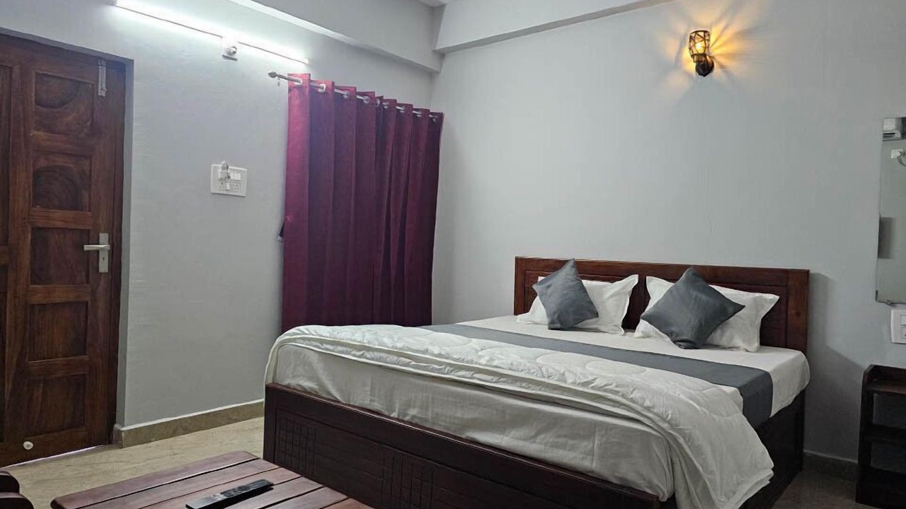 Photo of Bedroom in Murudeshwara