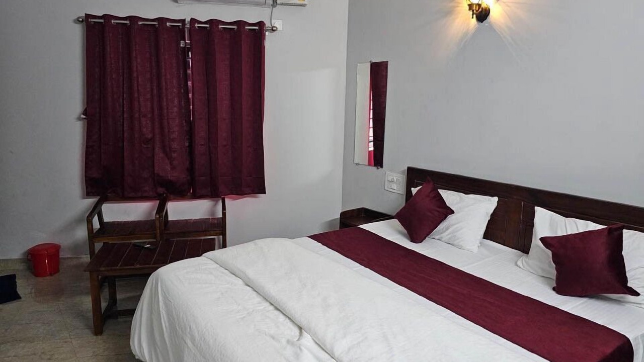 Photo of Bedroom in Murudeshwara