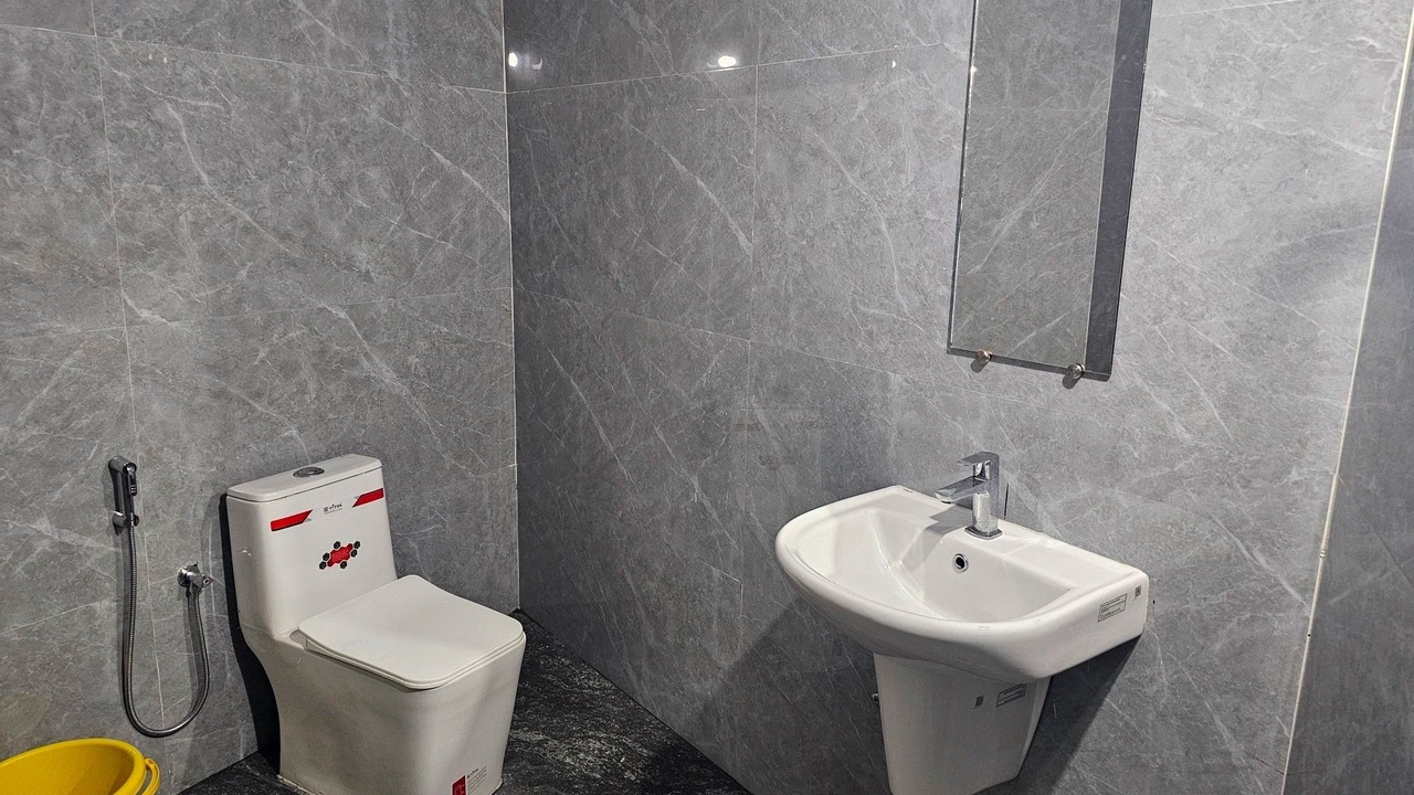 Photo of Bathroom in Murudeshwara
