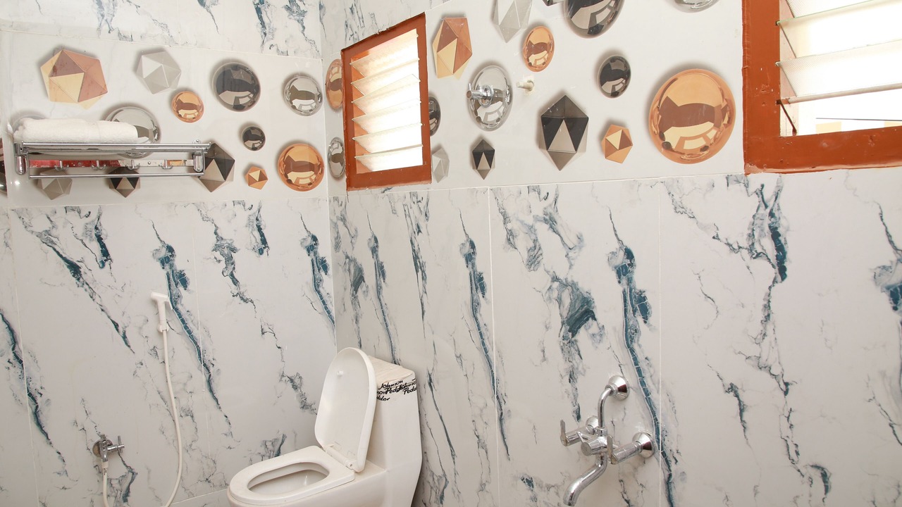 Photo of Bathroom in Tiruchirappalli