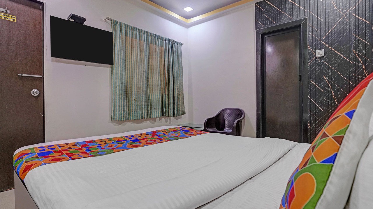 Photo of Bedroom in Parel