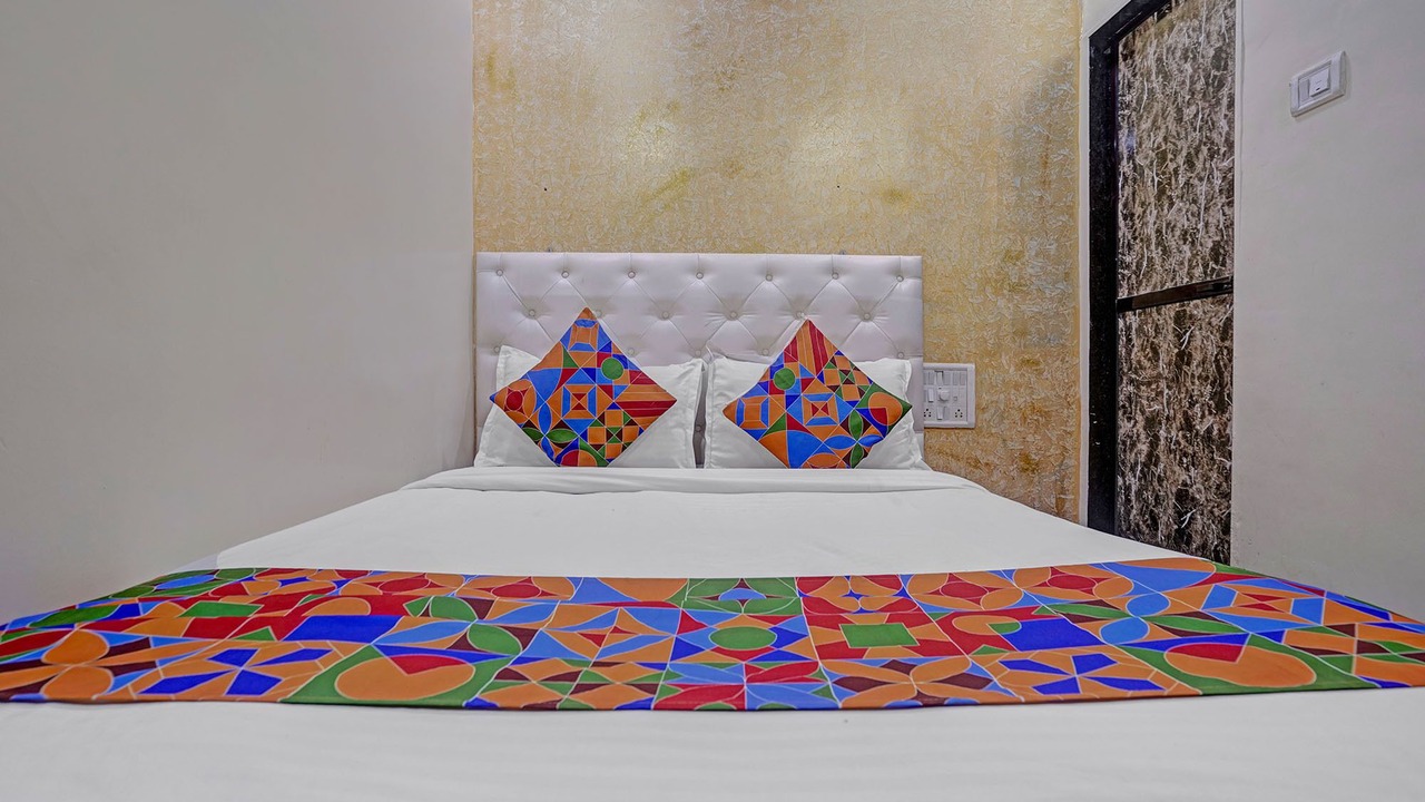 Photo of Bedroom in Parel