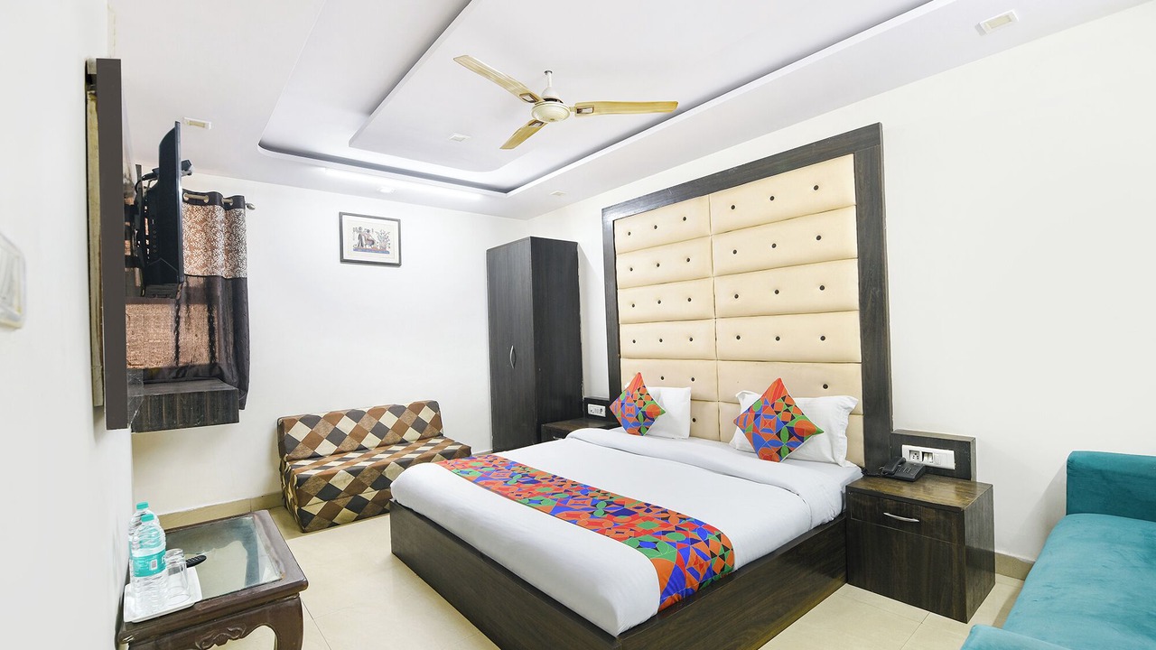 Photo of Bedroom in Karol Bagh