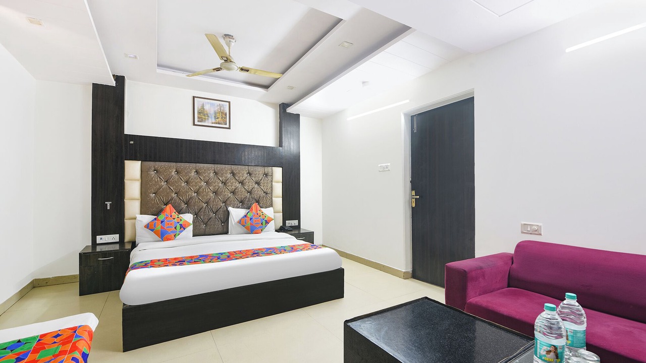 Photo of Bedroom in Karol Bagh