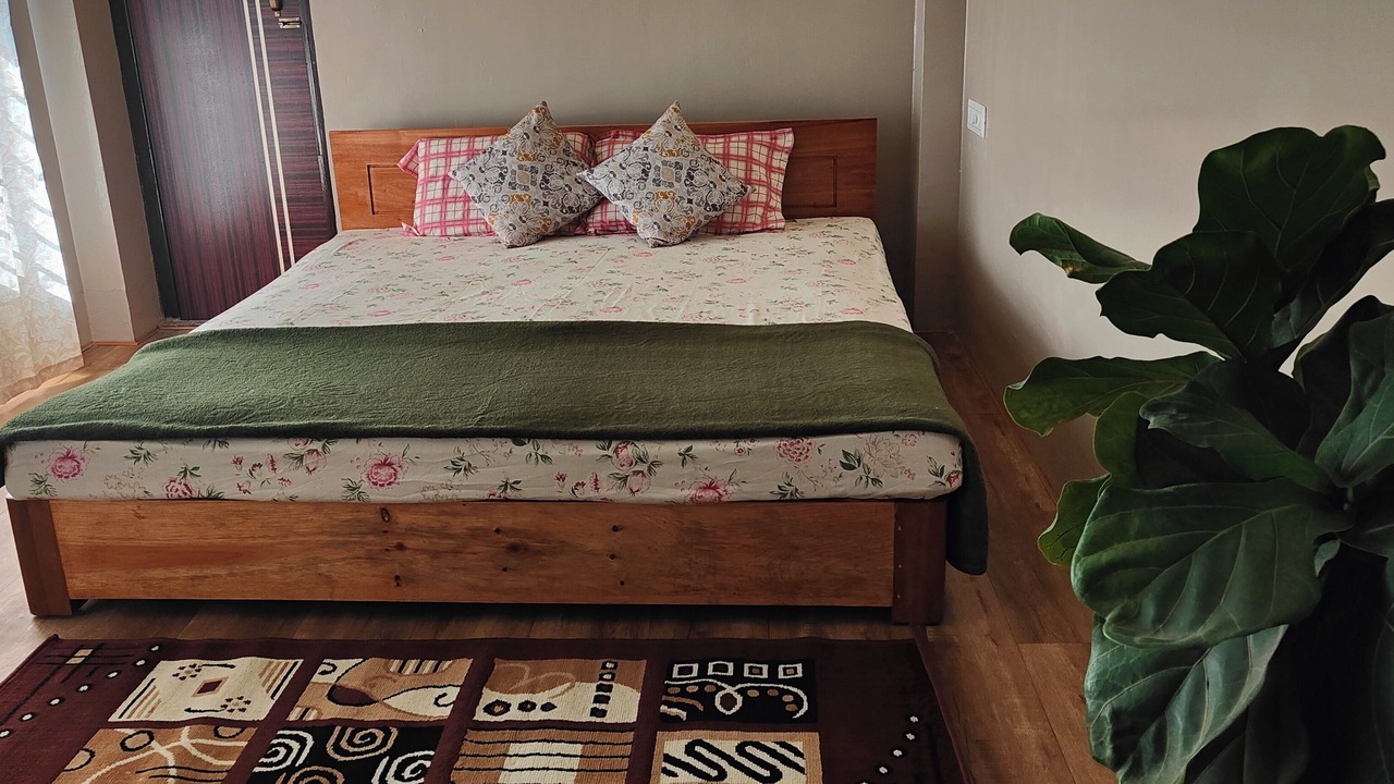 Photo of Bedroom in Sualkuchi