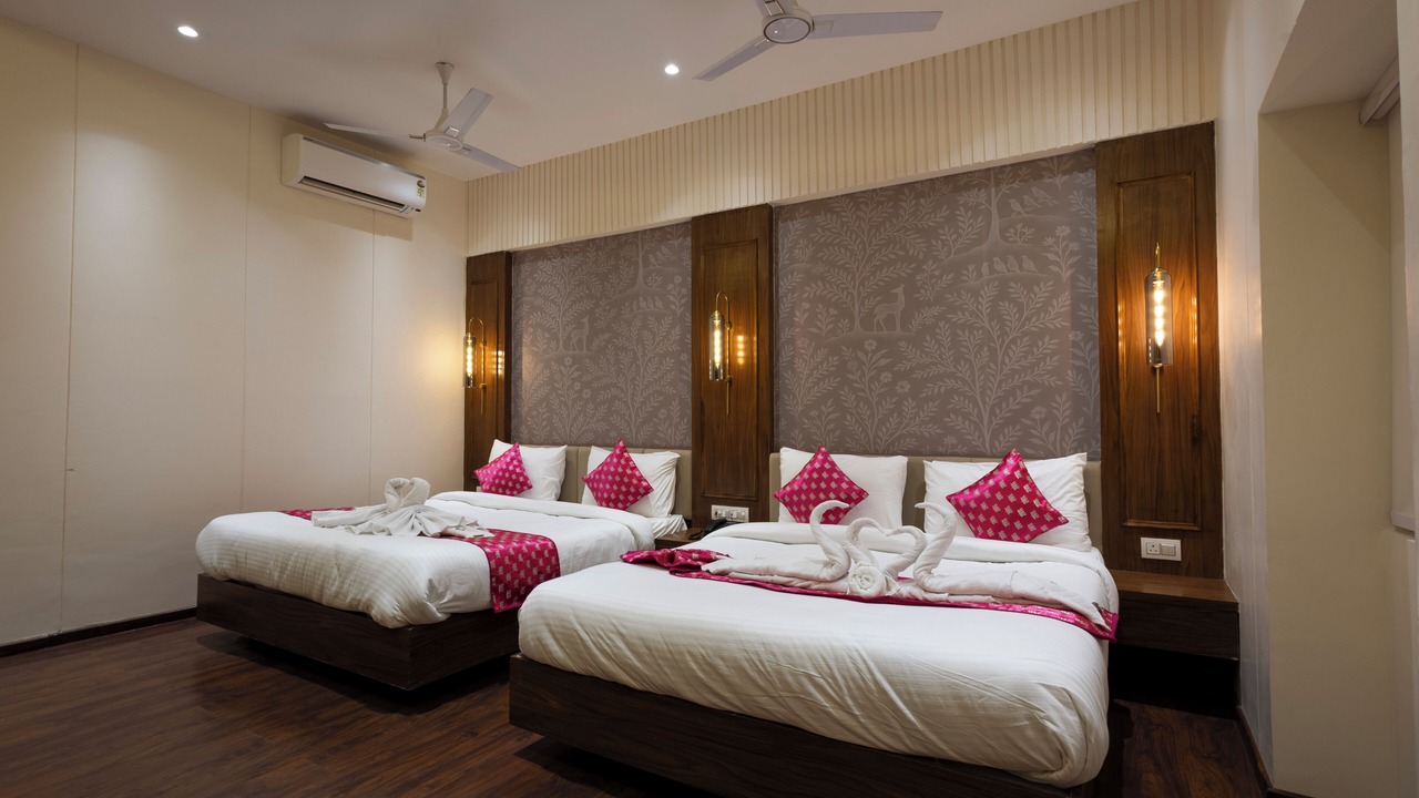 Photo of Bedroom in Mahmoorganj