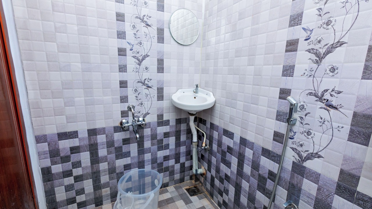 Photo of Bathroom in Bommayapalayam
