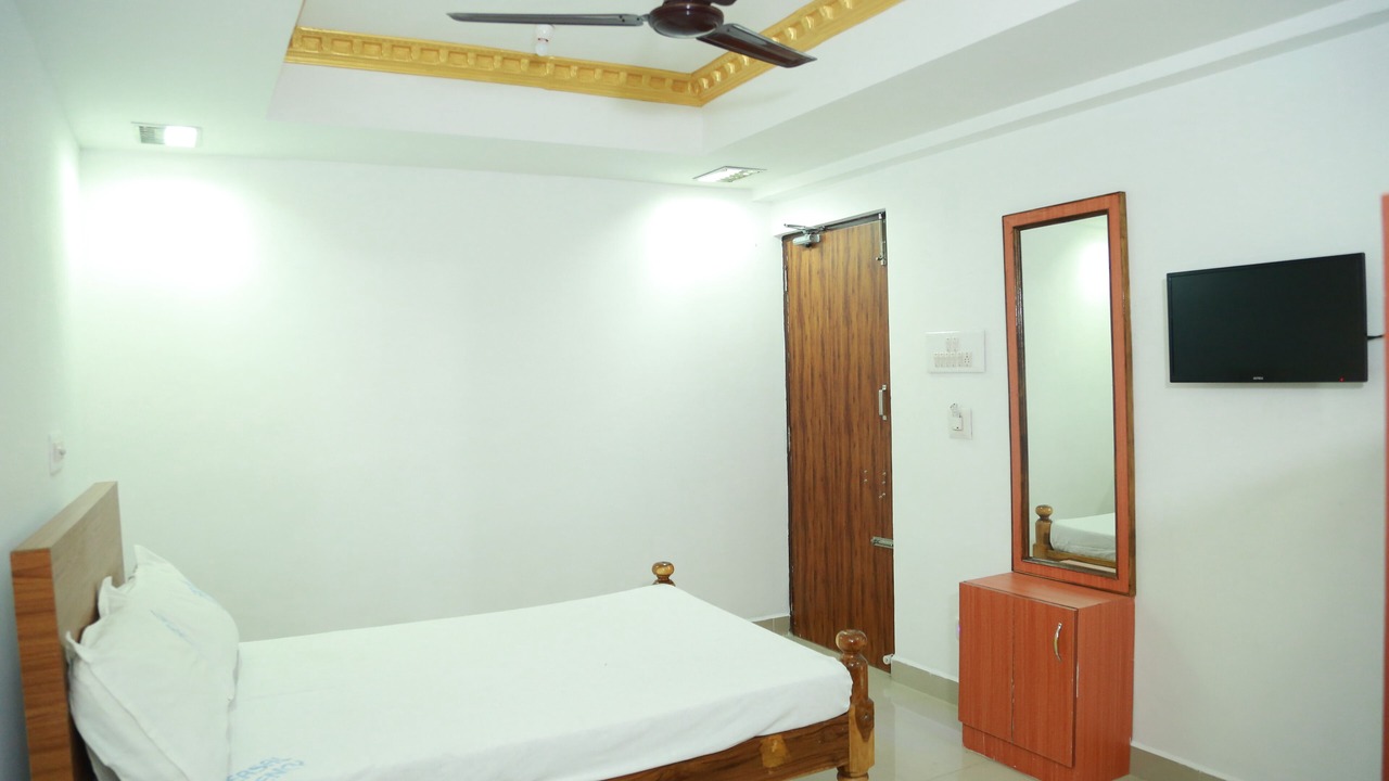 Photo of Bedroom in Tiruvannamalai
